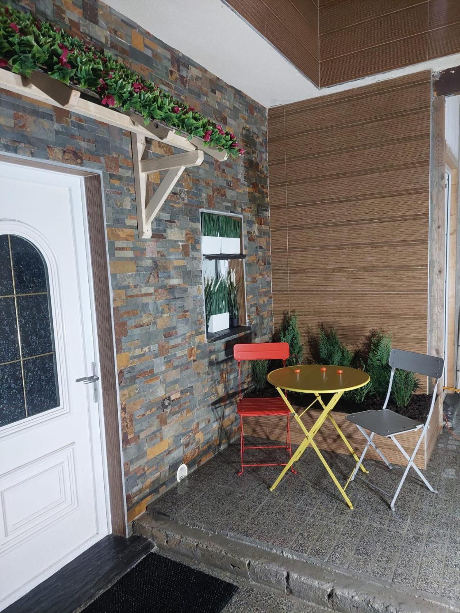 Paris-Julesverne-Bienvenue-Terrasse-Netflix Pantin Exterior photo
